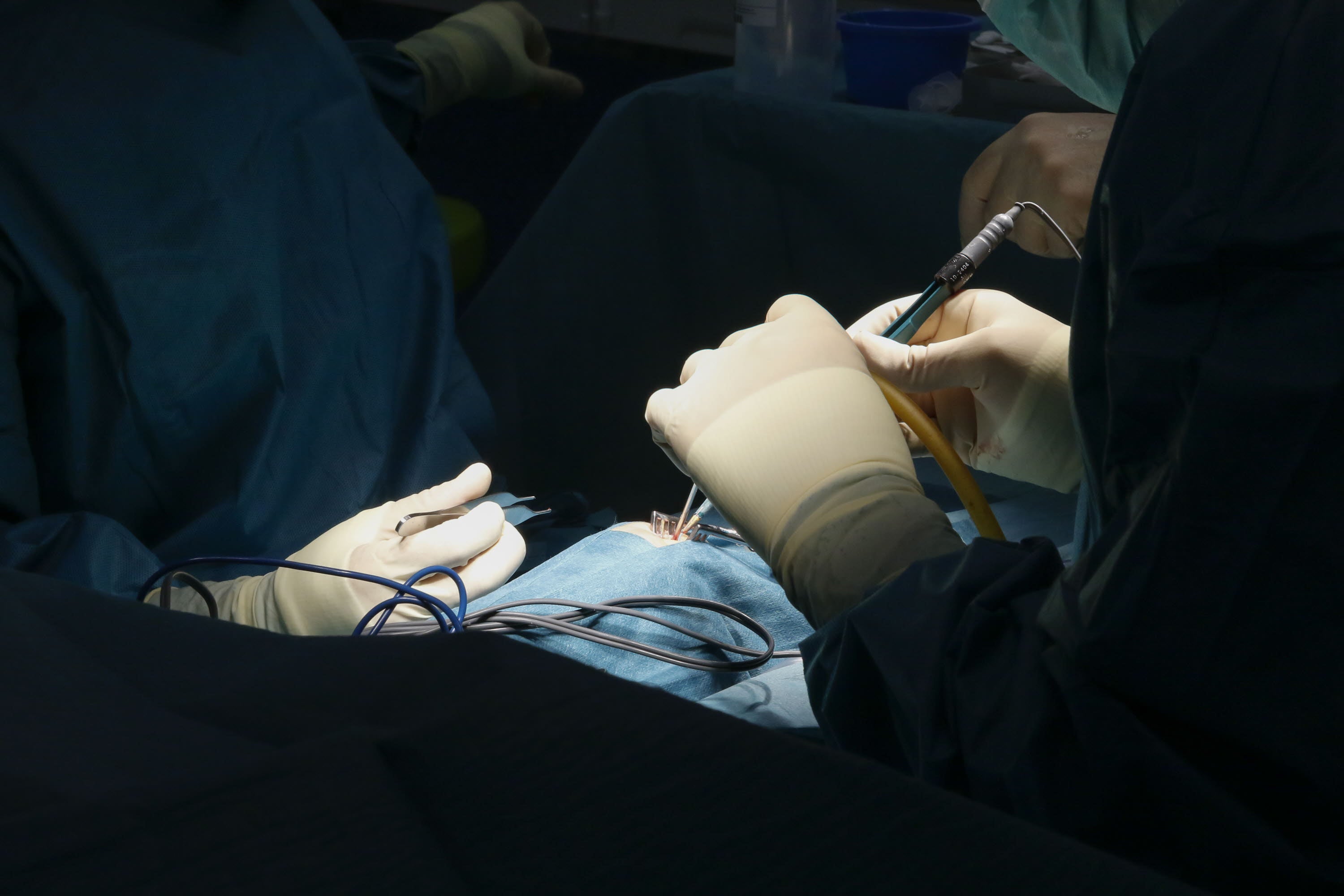 Sanidad destina 265.000 euros al servicio de Neurocirugía del hospital de Salamanca