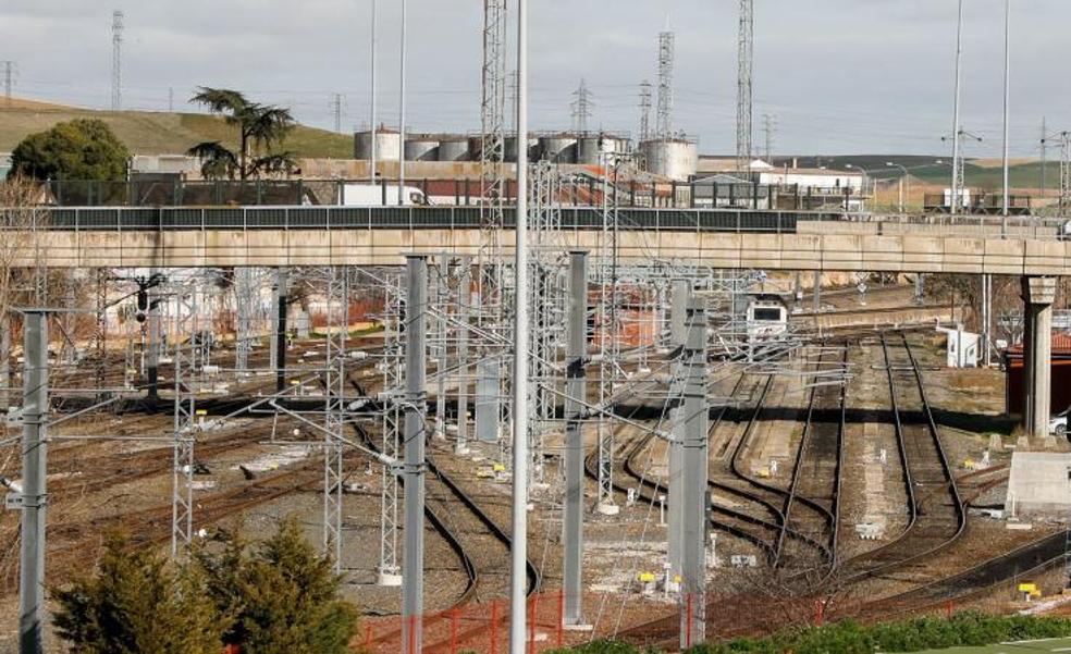 El Corredor del Oeste lleva a Béjar la reclamación para recuperar el tramo Plasencia-Salamanca