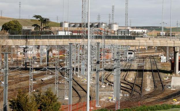 El Corredor del Oeste lleva a Béjar la reclamación para recuperar el tramo Plasencia-Salamanca