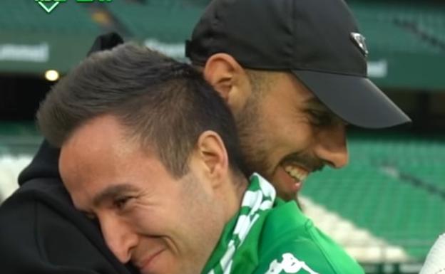 El gran detalle de Borja Iglesias y el Real Betis con el salmantino invidente Daniel Martín