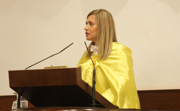 María Victoria Mateos, del Hospital de Salamanca, entre los cien mejores médicos españoles