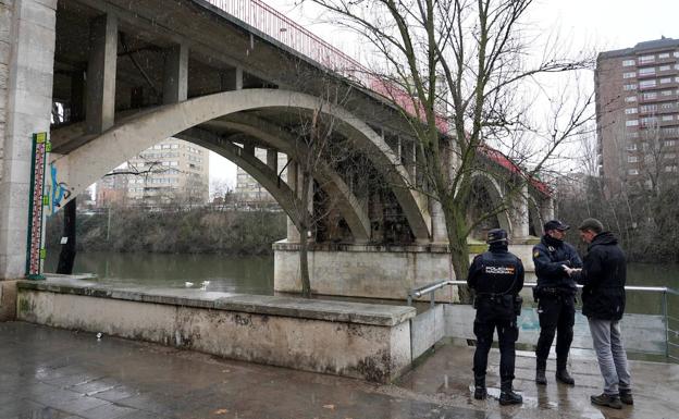 Hallan el cadáver de un varón flotando en el río Pisuerga de Valladolid