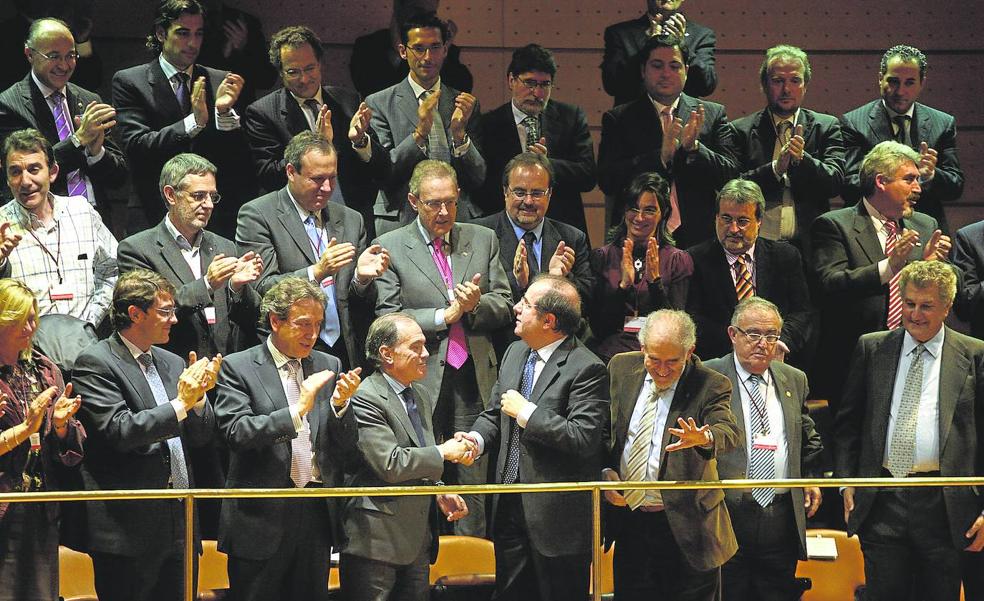 Más autogobierno, pero misma lealtad