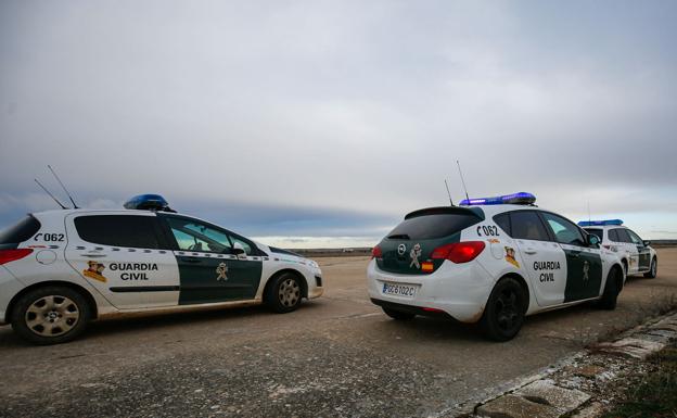 El brutal asesinato de un comandante retirado, la rocambolesca investigación y un sospechoso prófugo