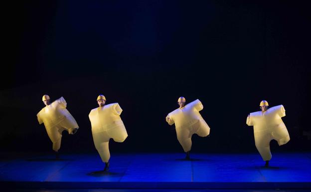 El Teatro Liceo acogerá el domingo el espectáculo de danza-teatro familiar «Loop»