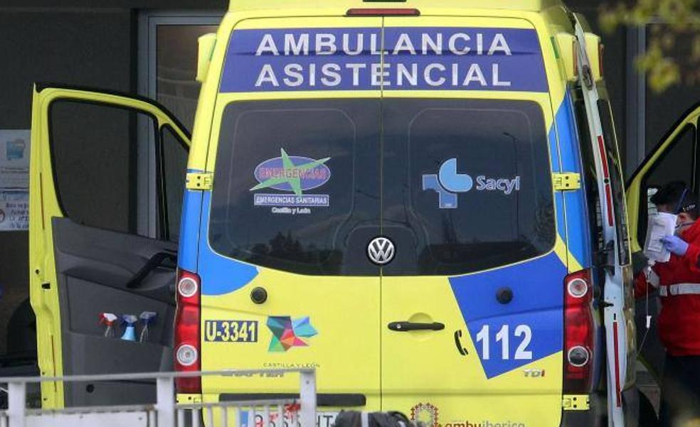 Herida una mujer de 51 años en un accidente múltiple entre tres turismos