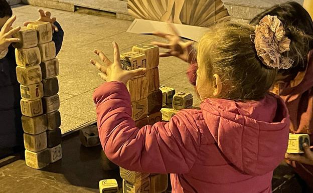 Juegos por la igualdad, teatro y lectura del manifiesto por el 8-M en Carbajosa