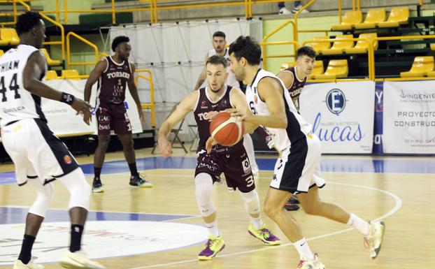 La Antigua CB Tormes paga con su sexta derrota seguida un mal tercer cuarto en Amorebieta