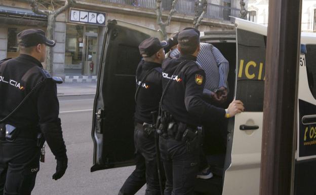 Denegada la reducción de condena a un hombre que abusó de su hijastra en Salamanca