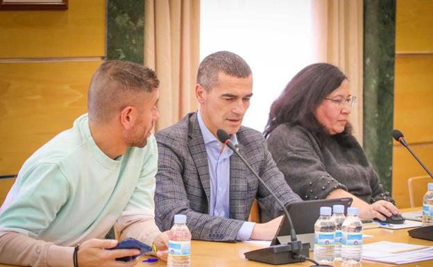 CS Carbajosa califica de «parche» el anuncio de la Junta de implantar 1º de la ESO en el municipio