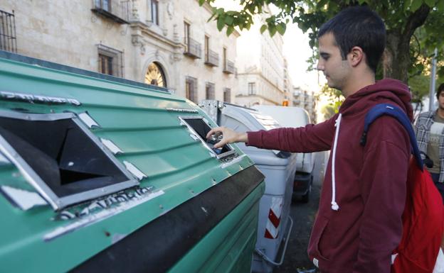Salamanca, la provincia de Castilla y León en la que menos vidrio se recicla por habitante