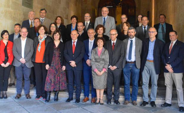 La Universidad reconoce la excelencia científica y docente de una treintena de sus profesores